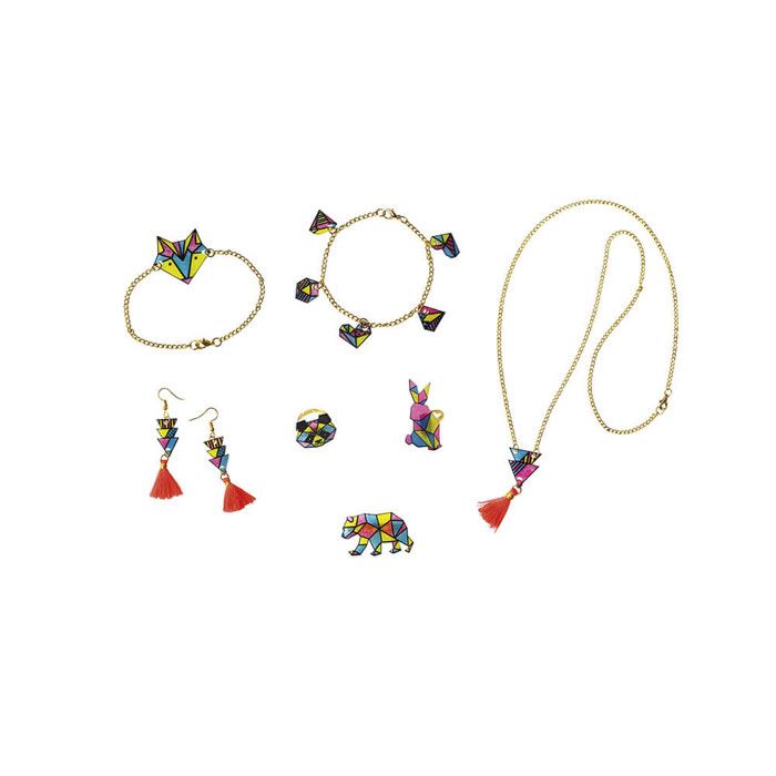 Janod - Coffret 7 Bijoux en Plastique Fou Géométrix à Créer - Les Ateliers Bijoux - Kit Loisir Créatif Enfant - Dextérité et Concentration - Dès 8 Janod - Coffret 7 Bijoux en Plastique Fou Géométrix à Créer - Les Ateliers Bijoux - Kit Loisir Créatif Enfant - Dextérité et Concentration - Dès 8