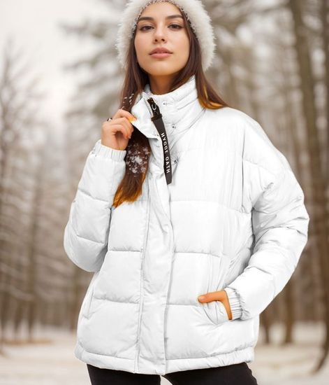 Doudoune femme couleur blanche Manches longues Capuche Blanc