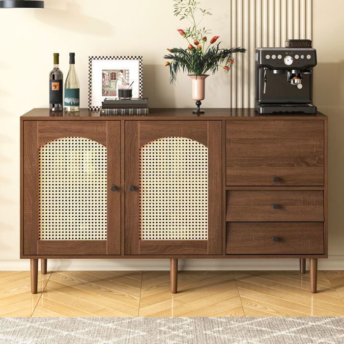 MEULVA Buffet bas 130 x 40 x 755 cm marron avec 3 tiroirs et étagères réglables portes en rotin style campagnard