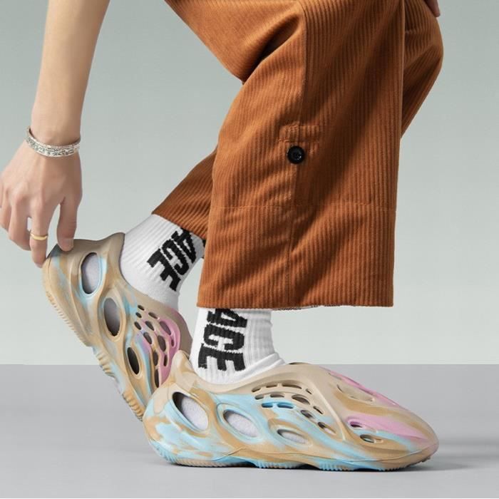 Nouvelle tendance sandales pour jeunes hommes chaussure de trou