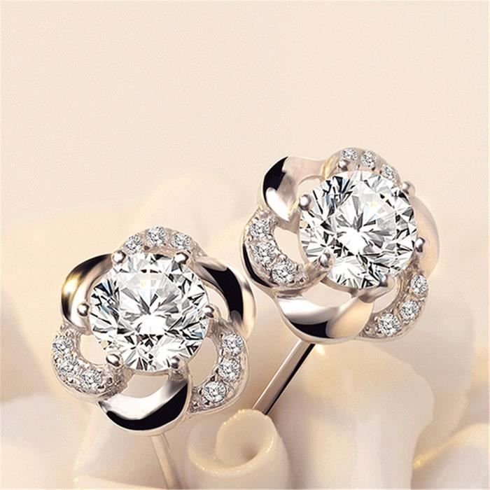 Boucles d'oreilles pendantes avec opale ronde et oxyde de zirconium