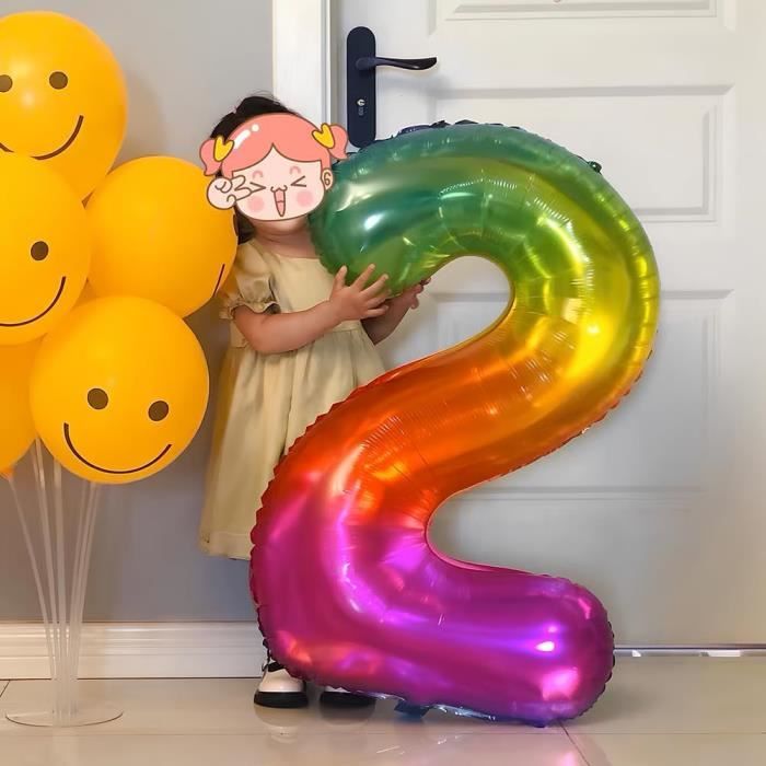 Ballons géants 10 ans en multicolore de 88cm REF/BALMCGM0