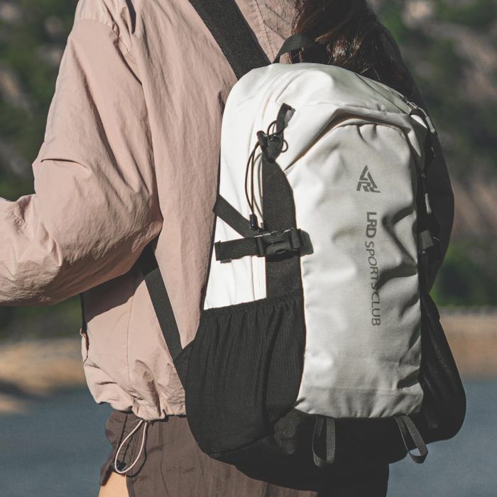 Sac à Dos Randonnée 20L Outplea - Imperméable, Ultraléger (0,4 Kg) - Pour Vélo, Voyage, Moto, Camping - Homme/femme