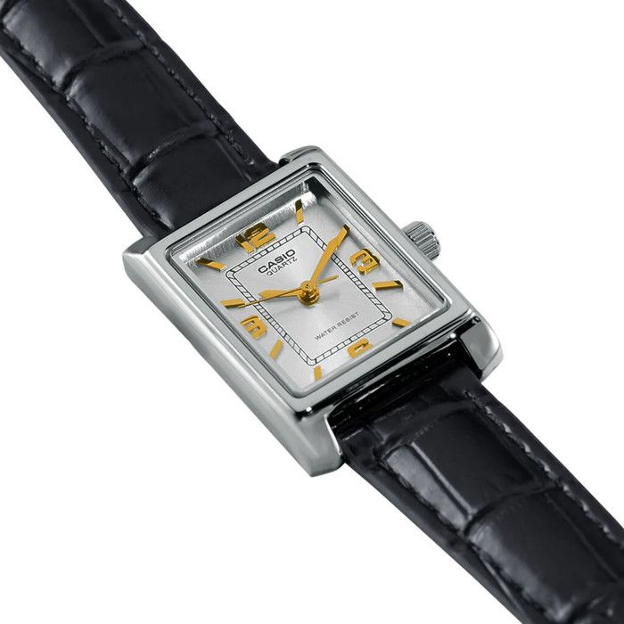 Montre Femme CASIO Vintage - Bracelet Cuir Noir - À Réparer