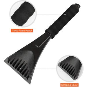 Utiliser Une Raclette Pour Enlever Le Givre Sur Le Parebrise De La Voiture Gm1136736467 302841683