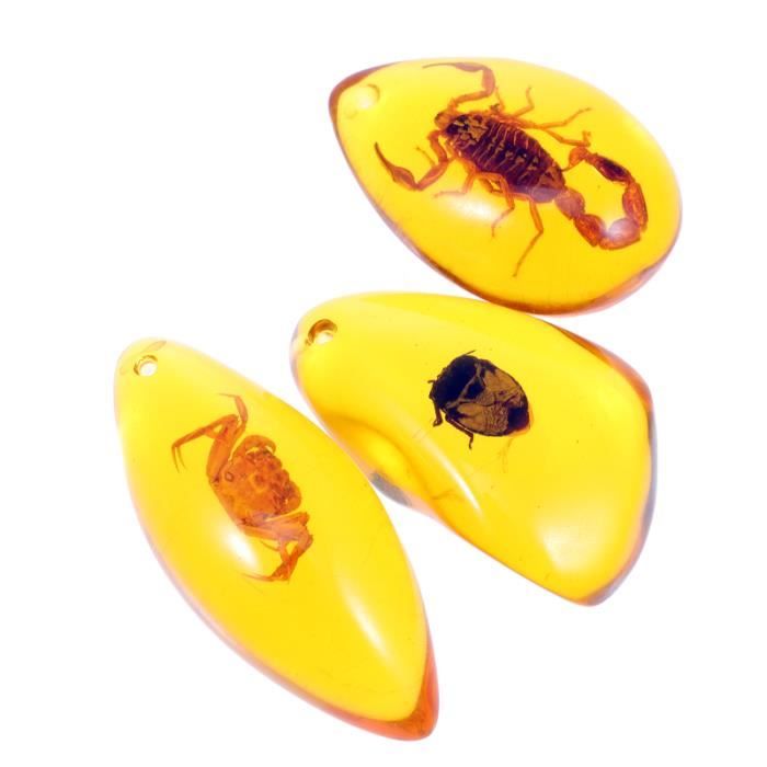 Pendentif Scarabée Inclus Dans La Résine - Bijou Insecte Original En Très Bon état