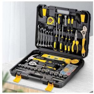 LOT D'OUTILS ANCIENS EN MÉTAL - PINCE, CLÉS, TOURNEVIS EN VRAC