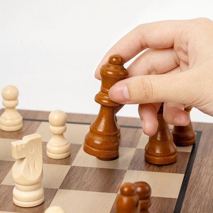 Jeu D'Échecs Et Dames 2 En 1 En Bois – Échiquier Pliable Avec 65 Pièces Pour Enfants Et Adultes, Eddy Toys