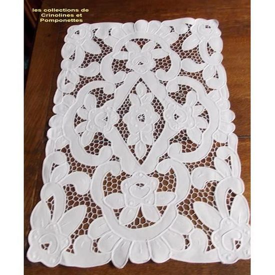 Nappe - Champagne avec fleurs brodées - Ronde 30 cm