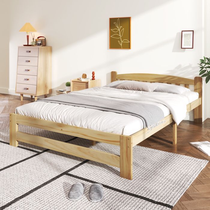Lit Double en Bois Massif de Pin Naturel avec Sommier à Lattes et Tête de Lit – Cadre de lit Style Scandinave Robuste 140x200 cm Lit Double en Bois Massif de Pin Naturel avec Sommier à Lattes et Tête de Lit – Cadre de lit Style Scandinave Robuste 140x200 cm