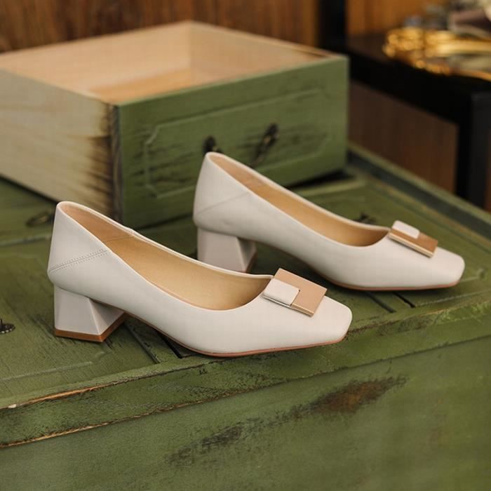 Petit Talon Carré Escarpin Beige Pas Cher Escarpins Beiges à Bout
