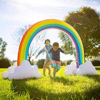 Pont en arc gonflable du parc aquatique arc-en-ciel avec arroseurs d'eau - Jeux gonflables - PVC - Pour enfants