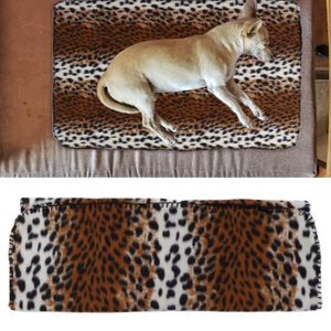 COUVERTURE ANIMAUX ESTINK Couverture pour chien Dog Blanket Soft Peluche Machine Lavable Peluche Pet Blanket animalerie hygiene Imprimé léopard M