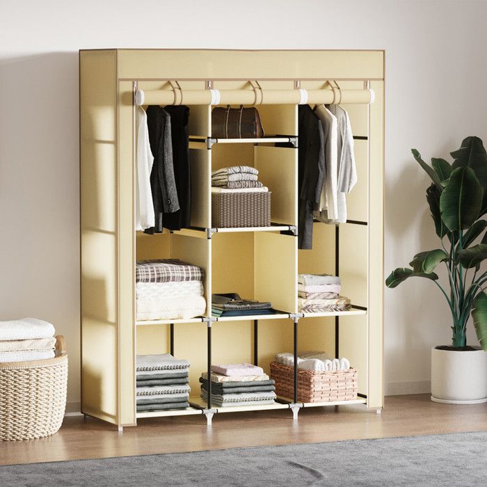 Armoire pliante en tissu non tissé beige 8 étagères et penderie dimensions 125 x 43 x 162 5 cm idéale pour un rangement compact.
