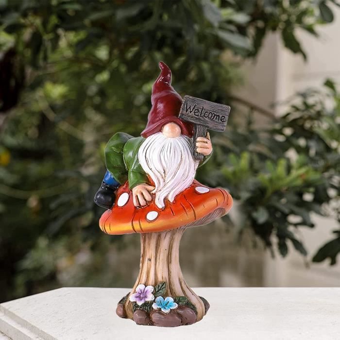 Acheter ICI statue nain de jardin avec panier de baies