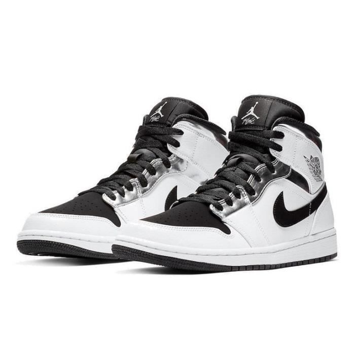 jordan noir et blanche femme