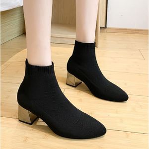 bottine chaussette talon carré