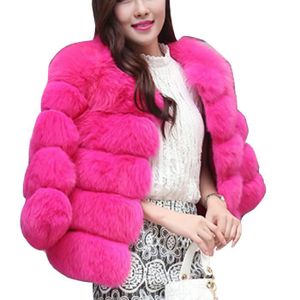 Veste Lily en fourrure artificielle Unreal Fur en coloris Rose Femme Vêtements Vestes Blousons en fourrure 