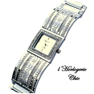 Montre Bracelet Design Feuille - Cadran Noir, Bracelet Argenté, Sans Marque, Neuve Avec étiquettes