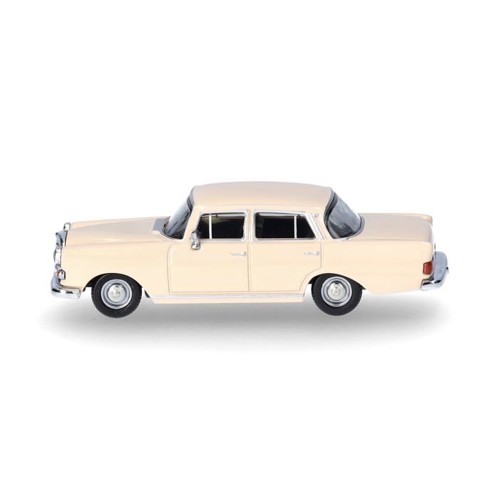 Herpa Maquette Camion Mercedes-Benz 200 Heckflosse 1/87 - Modèle Allemand Collection