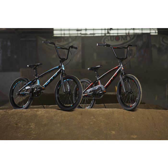 Pneu VTT BMX SE Racing Bleu 20 X 2.0 Flanc Noir - Neuf Sous Emballage