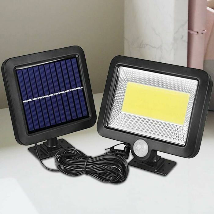 Projecteur solaire - LARGEIGHT - 100 LED - Détecteur de mouvement - IP65 étanche - Couleurs multiples