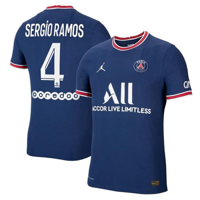 Pourquoi Sergio Ramos signe un maillot du PSG et non celui du Real
