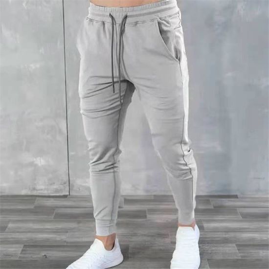 Homme en jogging moulant online