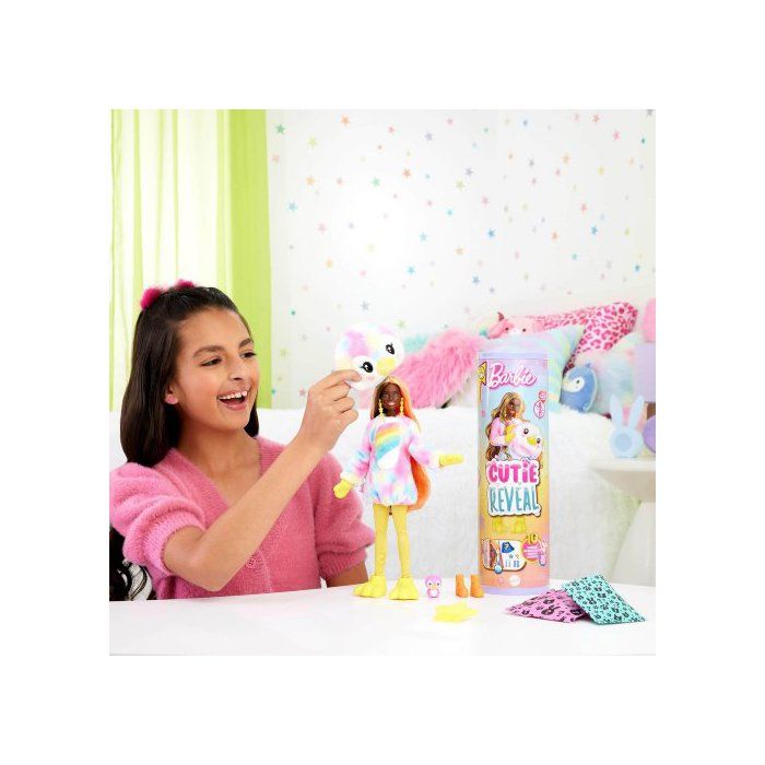 Barbie Cutie Reveal - Coffret Surprise T-Shirt Confort Série Star - Caniche Violet Avec 10 Surprises, Poupée Articulée, Cheveux Qui Changent De Couleur - Dès 3 Ans