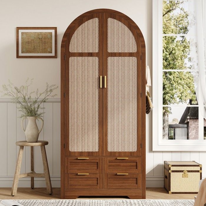 Armoire - PAGE Living - portes incurvées - panneaux en rotin - tringle vêtements & tiroirs