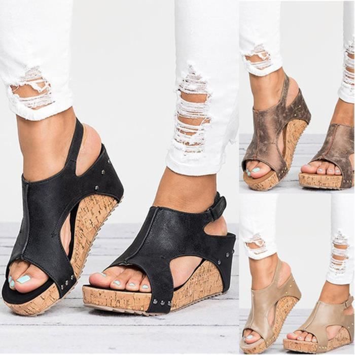Sandales noires sales talon compensé