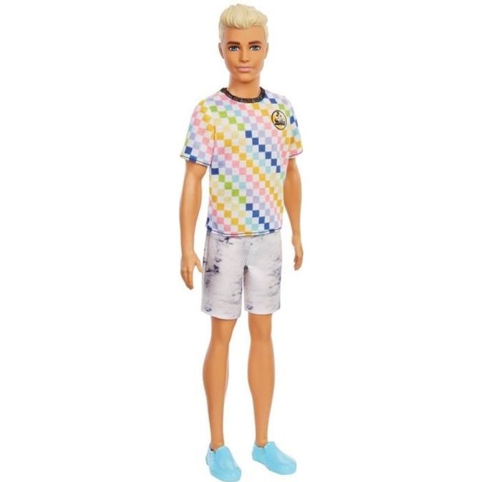 Barbie - Poupée Ken Fashionista t-shirt à carreaux style surfeur et short - Poupée Mannequin - Dès 3 ans