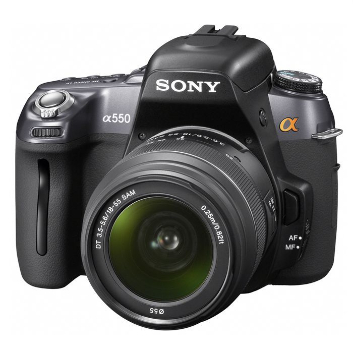 Sony DSLR-A550 + Objectif 18-55 mm F3,5-5,6 SAM +