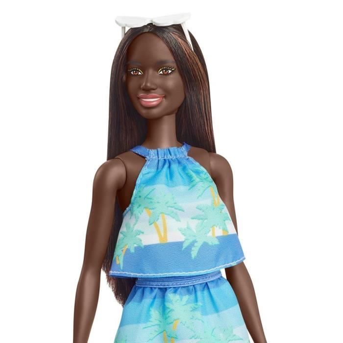 Poupée Barbie Joyeux Noël 2021 (brune) - Barbie Signature - Dès 6 ans -  Cdiscount Jeux - Jouets