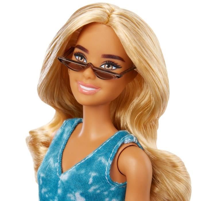 Barbie - Barbie Joyeux Noël 2021 (chatain) - Poupée Mannequin - Dès 6 ans -  Cdiscount Jeux - Jouets