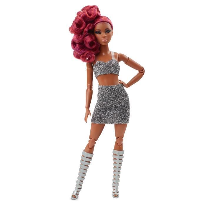 Barbie 2025 fashionistas articulée