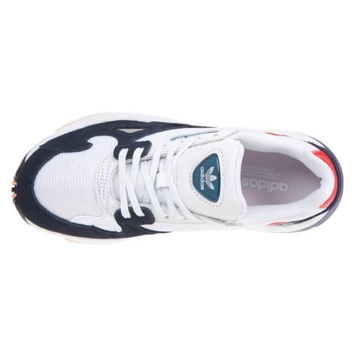 Adidas falcon femme blanche pas cher outlet