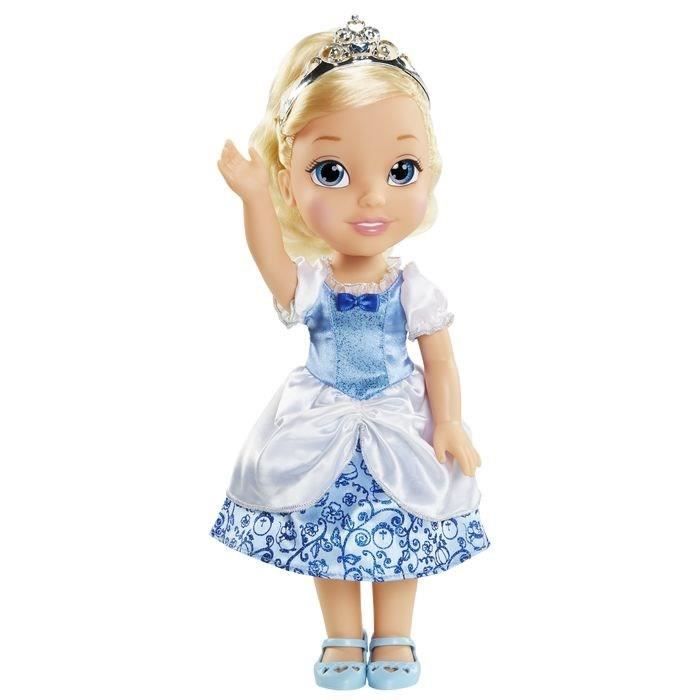 Promo Disney poupée disney princesses 38 cm chez Intermarché