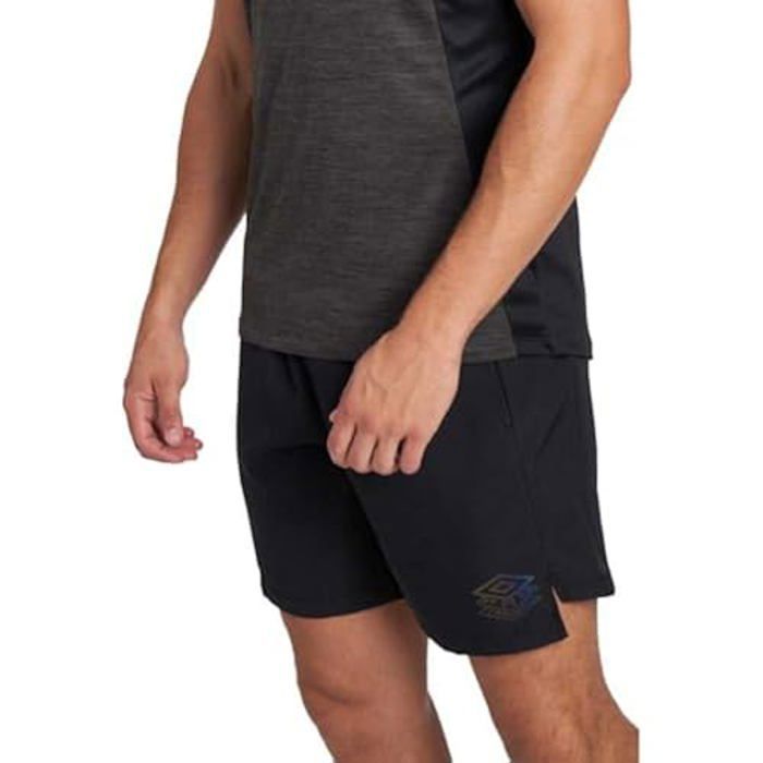 Short Tissé Pro Training - Umbro - Homme - Ultra léger - Imperméable - Respirant Short Tissé Pro Training - Umbro - Homme - Ultra léger - Imperméable - Respirant