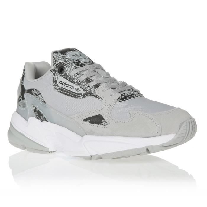 Adidas falcon femme grise 2025