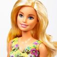 Barbie  Fashionistas Le Dressing de Rêve rose et poupée blonde, fourni avec cintres et plus de 15 accessoires, jouet pour enfant,-3
