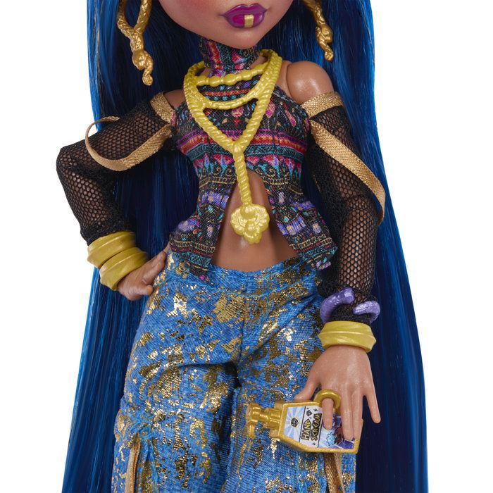 Poupée mannequin - MONSTER HIGH - JHK32 - Cleo Rentrée des Classes - Cobra de compagnie - Tenue dorée glamour - 7 accessoires