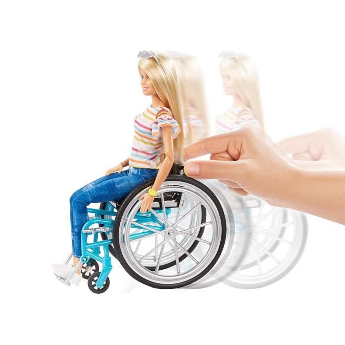 Poupée Barbie Fashionista avec fauteuil roulant, rampe et accessoires