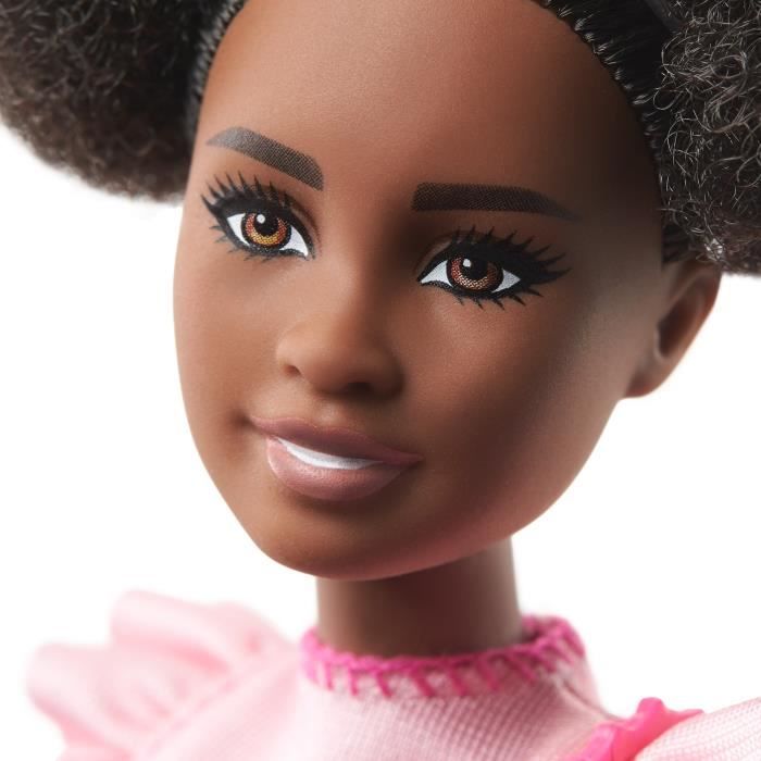 Barbie - Poupee Nikki accessoires de voyage - Poupee Mannequin - 3