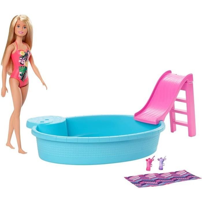 BARBIE Mobilier Barbie et sa Piscine