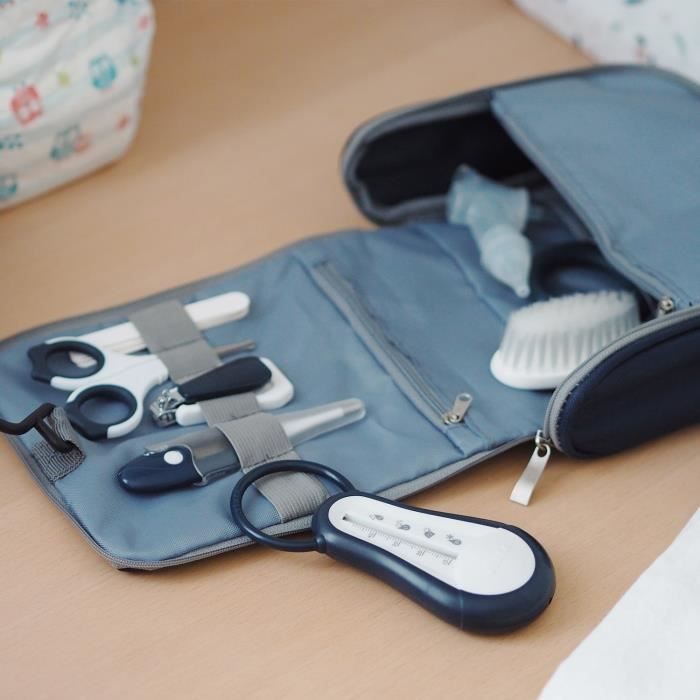 b-aba-trousse-de-toilette-b-b-9-accessoires-thermom-tre-bain-et