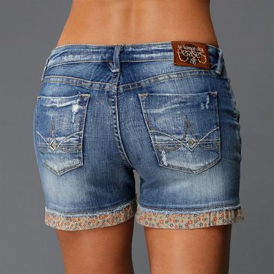 Le temps des cerises short femme hotsell