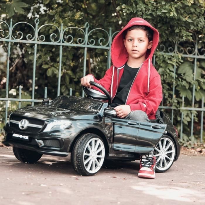 Voiture enfant Mercedes GLA 45 AMG - noir - 12V
