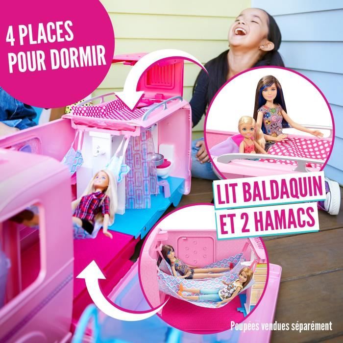 Barbie et son mobilier-lit avec baldaquin Mattel