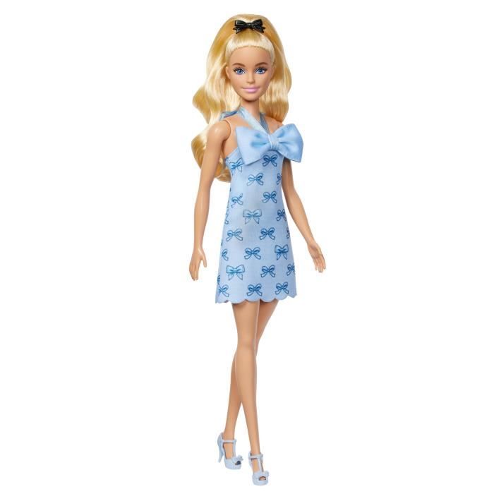 Barbie® A Touch of Magic Brooklyn Poupée inspirée du film Barbie A Touch of Magic avec cheveux longs d’environ 18 cm robe et 2 animaux fantastiques JCW49